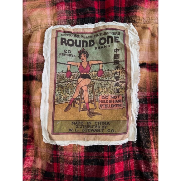 Upcycled/ Reworked Cropped Flannel Shirt| Vintage Boxing Girl Patchwork| XL - Picture 2 of 3